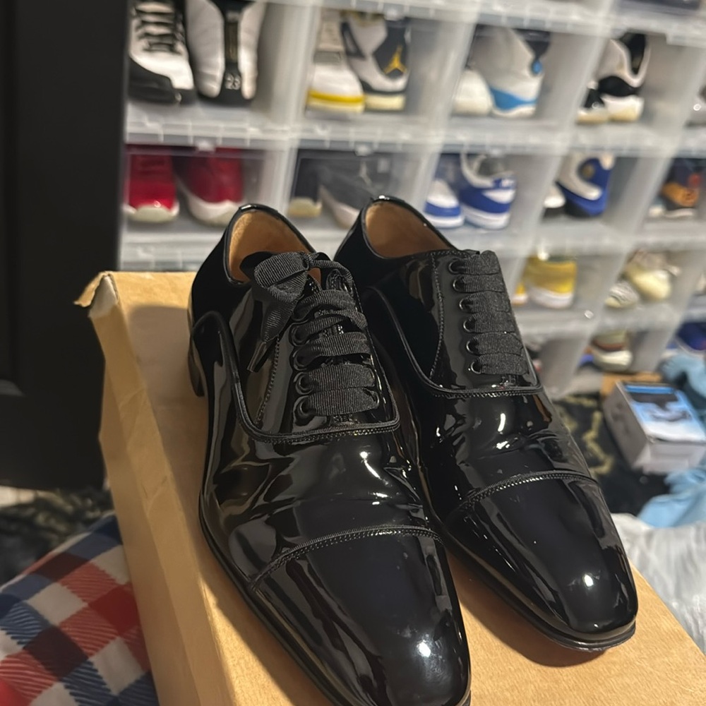 Louboutin Greggo Flat Patent GG